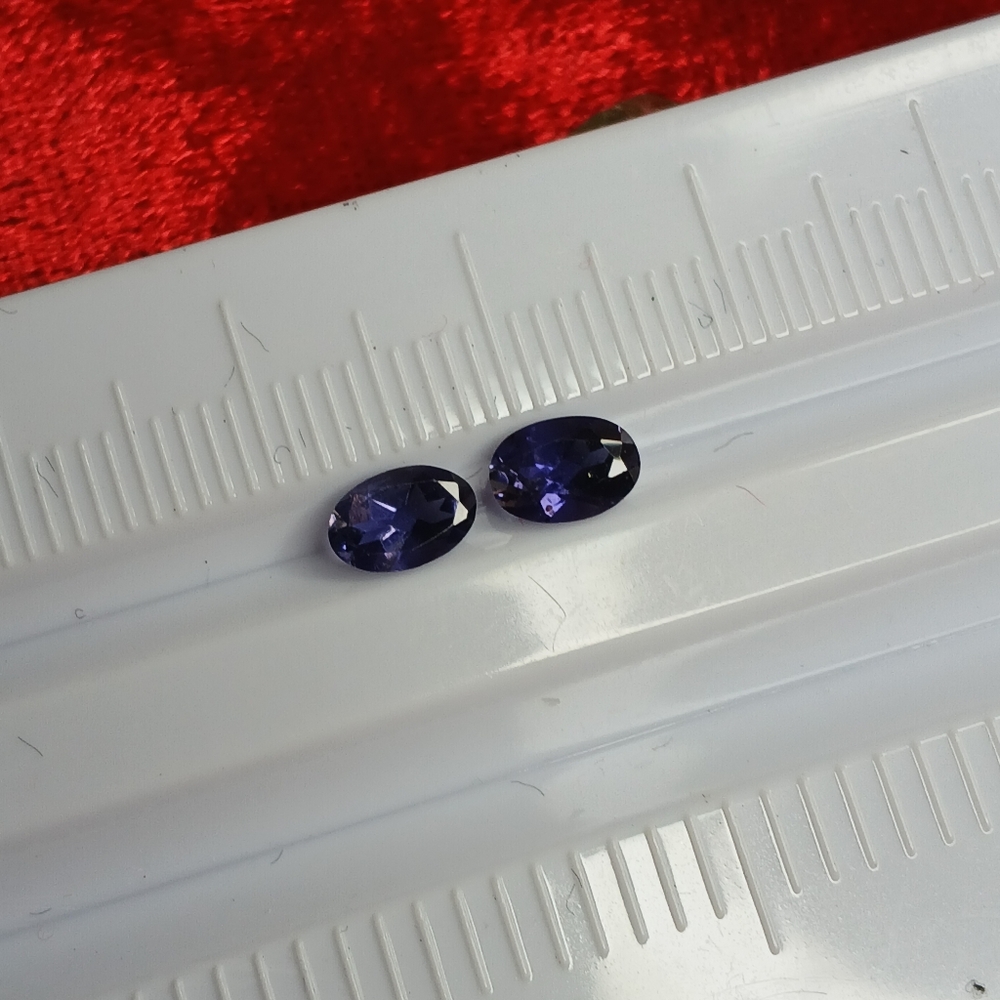 Purple Oval Iolite Gemstones 6x4mm